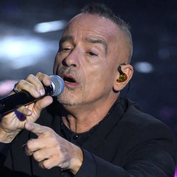 Sanremo 2024, il ritorno di Eros Ramazzotti per i 40 anni di Terra Promessa e il suo no alla guerra