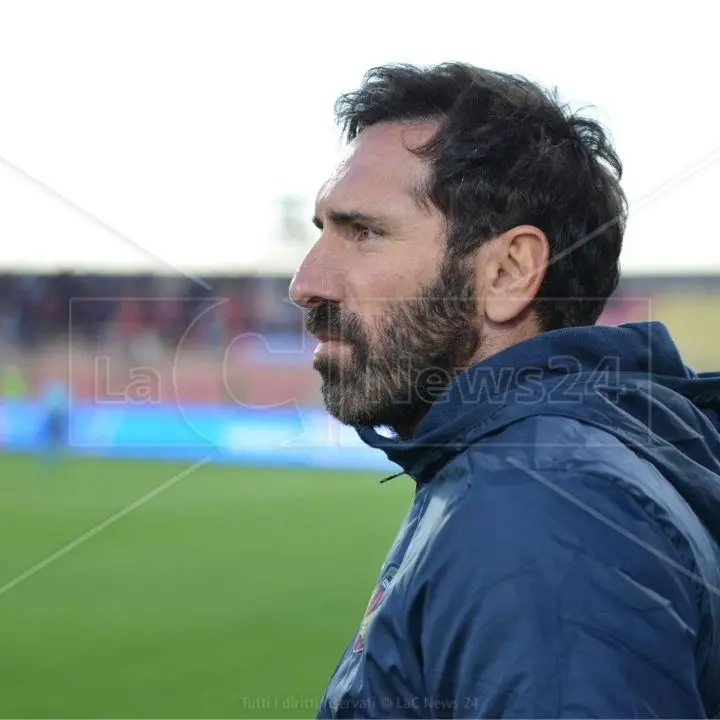 Modena-Cosenza 1-1, l’analisi di Caserta: «Grande prestazione della squadra e pareggio giusto»