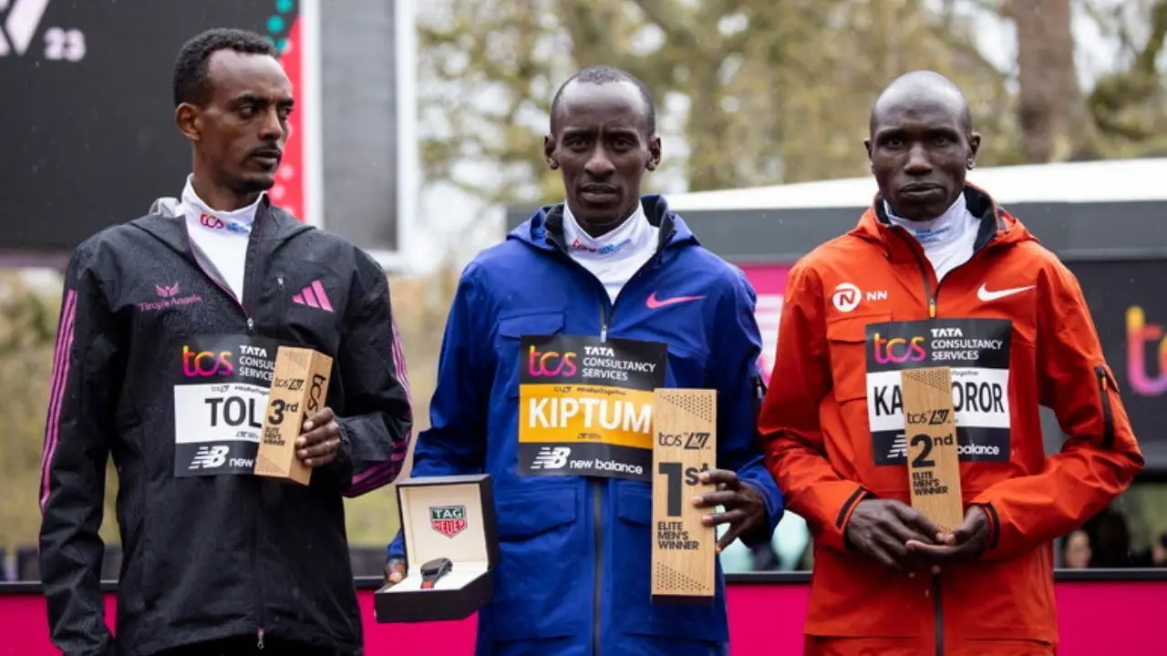 Atletica, è morto in un incidente stradale Kelvin Kiptum: era primatista mondiale della maratona