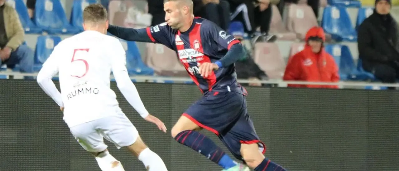 Serie C, tra Crotone e Benevento manca solo il gol: grande gara ma allo Scida finisce 0-0