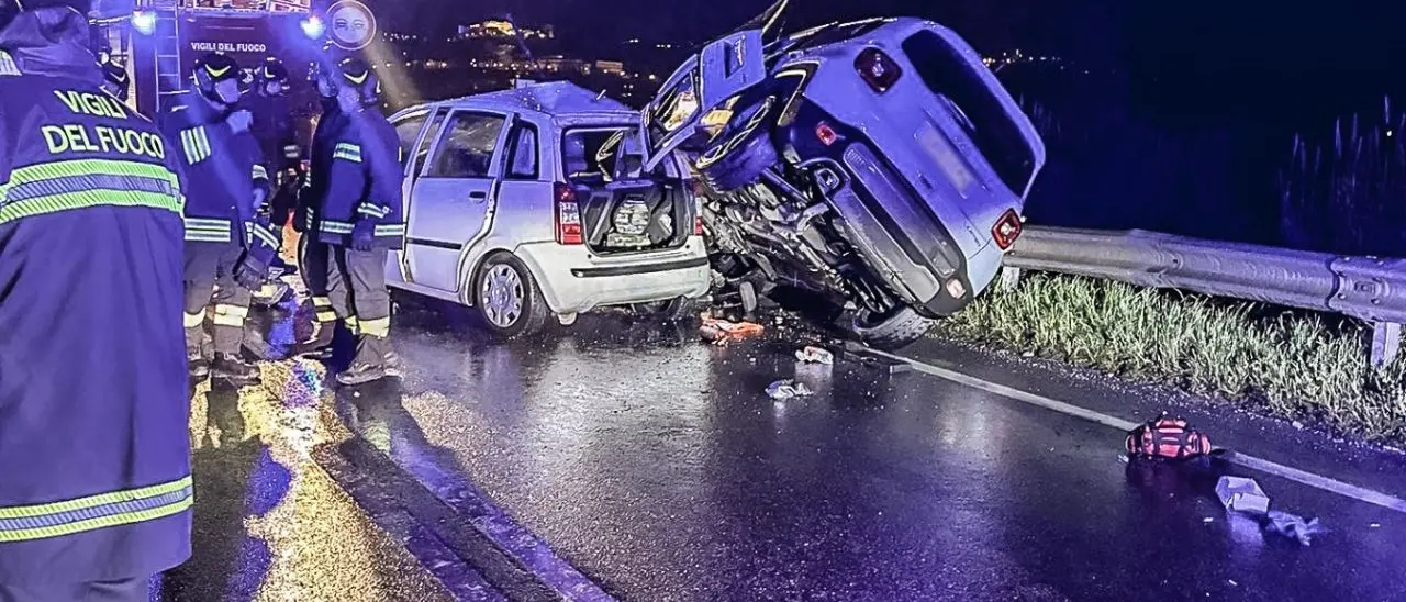 Drammatico incidente nel Cosentino, scontro tra due veicoli lungo la statale 107: morto un 26enne