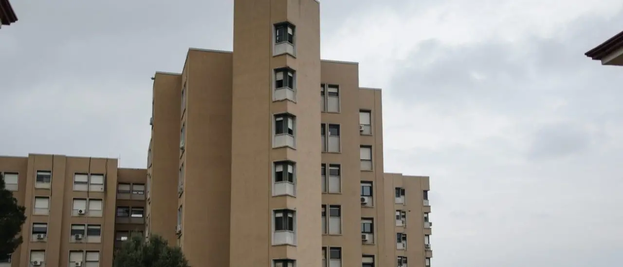 Corigliano Rossano, nefrologia in tilt: l’inferno dei dializzati della Sibaritide costretti a vivere ricoverati per non perdere il posto