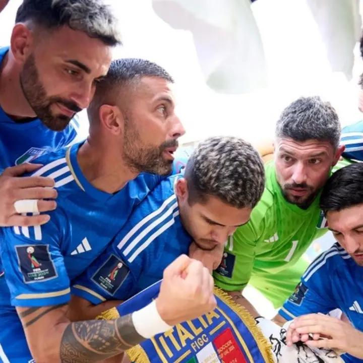 Beach Soccer, il Mondiale dell’Italia inizia con una vittoria: battuti gli USA 3-1. A segno anche il calabrese Zurlo