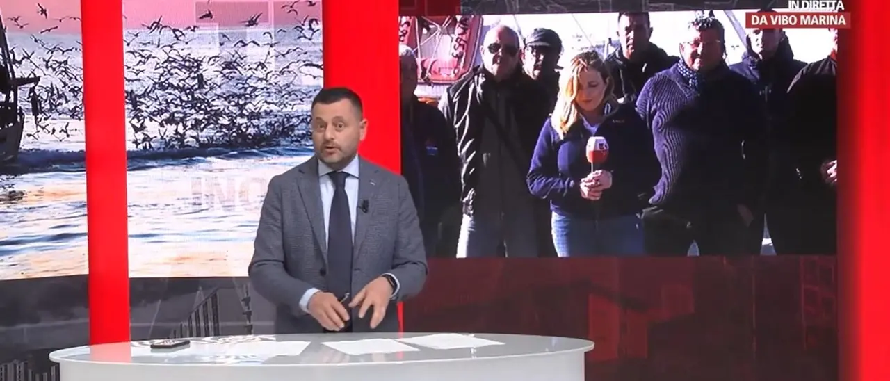 Pescatori sul piede di guerra: «Ogni uscita in mare ci costa 1800 euro ma poi i nostri prodotti restano invenduti a favore di quelli importati»