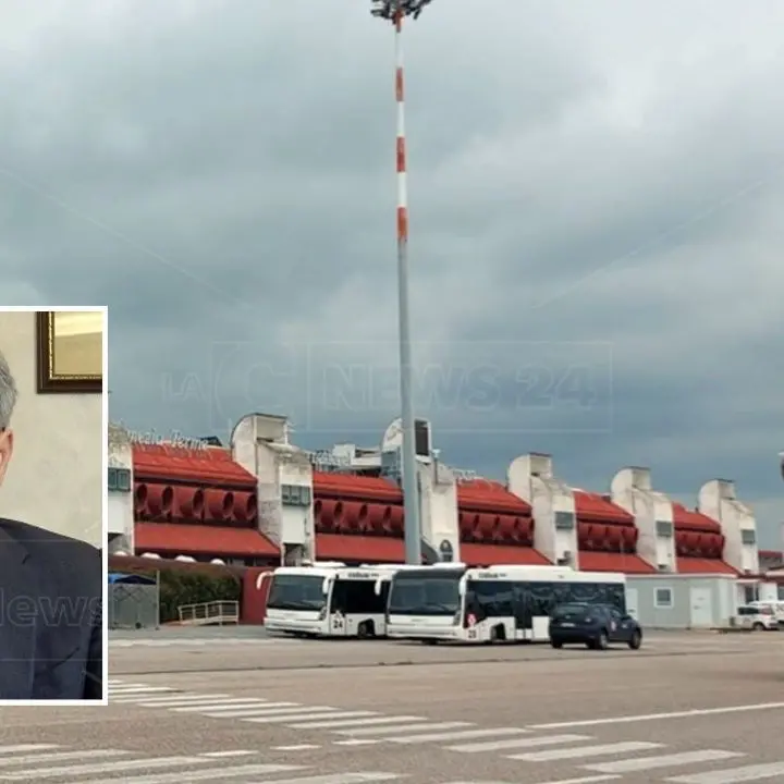 Nuove rotte Ryanair in Calabria, il sindaco Mascaro: «Nessun depotenziamento dell’aeroporto di Lamezia»