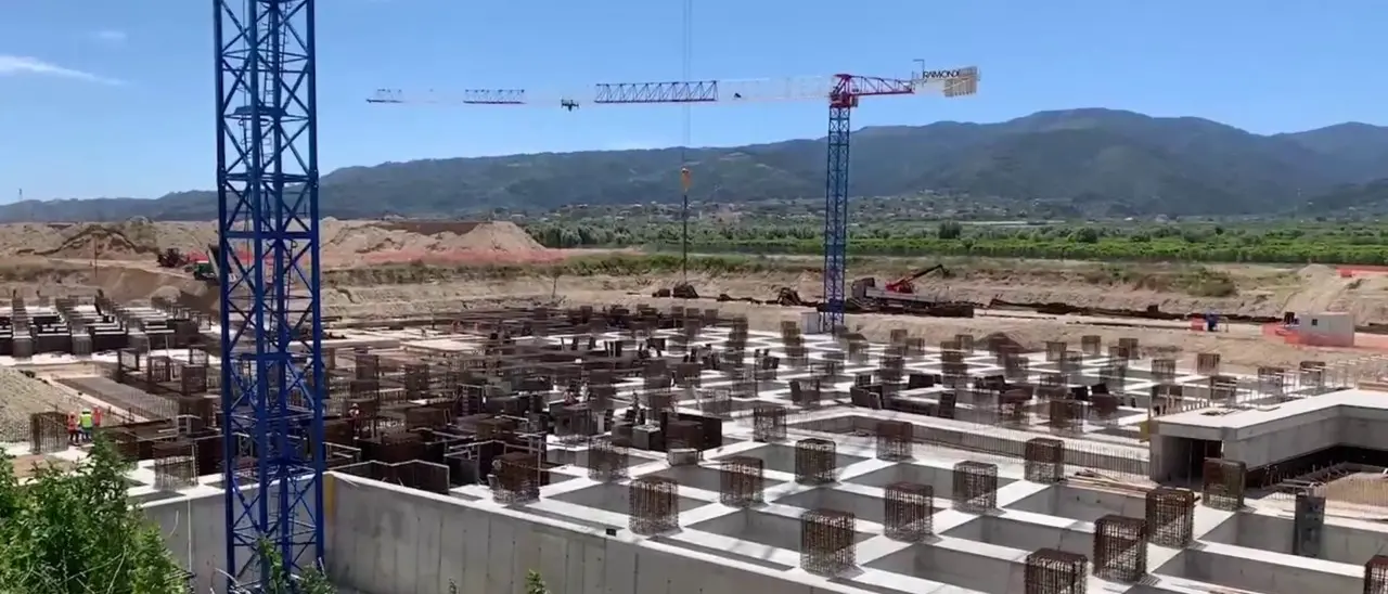 Ospedale della Sibaritide, spunta un tesoretto da 108 milioni di euro per far ripartire i lavori nel cantiere di Corigliano Rossano