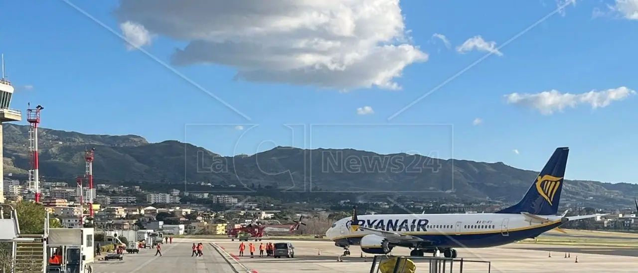 Aeroporto dello Stretto, il 2024 anno della\u00A0rinascita: numeri da record e le prospettive\u00A0di uno scalo che vuole imporsi nel Mediterraneo