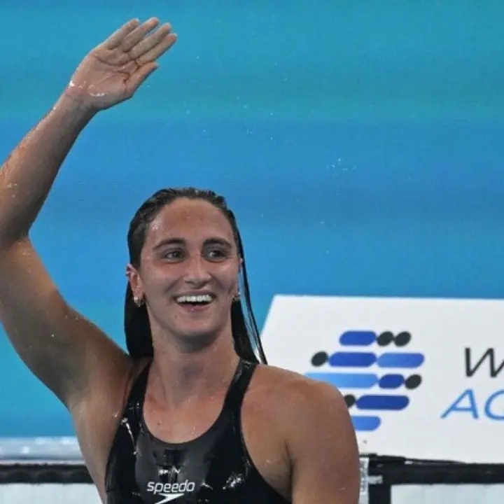 Mondiali di nuoto, Quadarella bis mondiale: conquista l’oro anche negli 800 stile libero e il pass olimpico