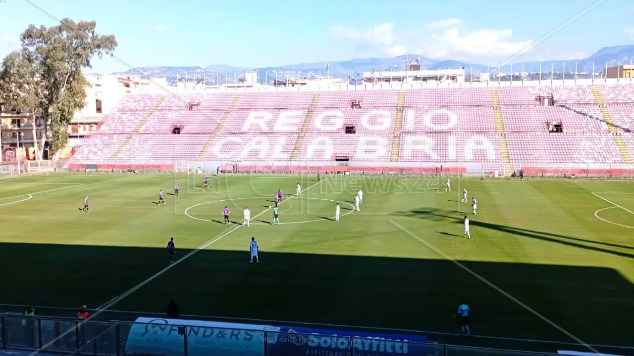 La Lfa Reggio Calabria la spunta al fotofinish contro la Gioiese: al Granillo è 2-1 per gli amaranto