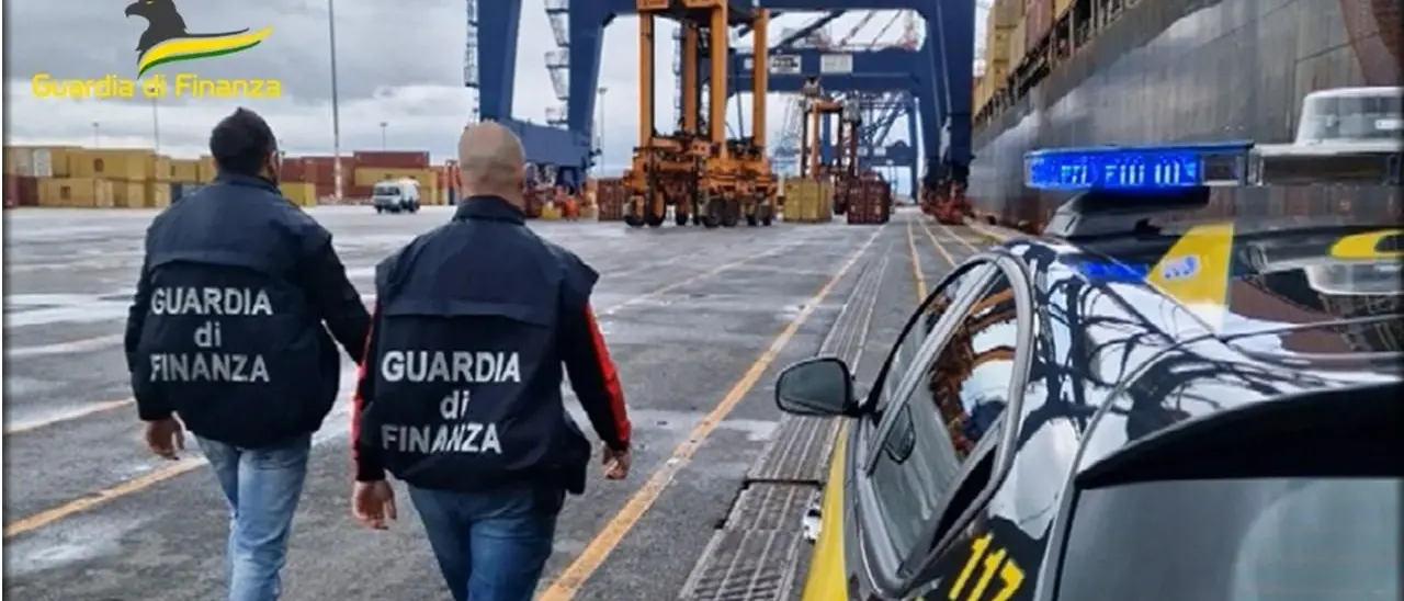 “Tokyo” e “Stoccolma”, nelle intercettazioni il porto di Gioia come la Casa di Carta. Ma «alla coca ci pensa il “dottore”»