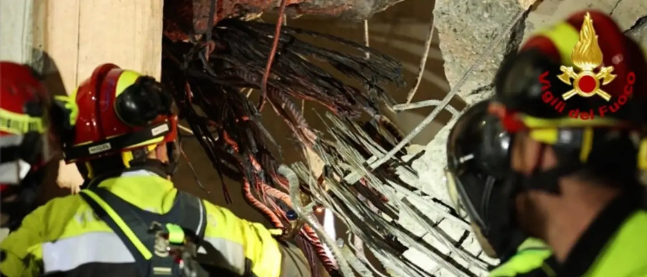 Crollo nel cantiere del supermercato Esselunga a Firenze: trovato il corpo della quinta vittima