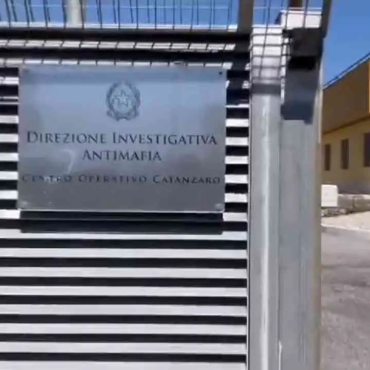 Catanzaro, sequestrati beni per oltre 2 milioni e mezzo di euro a presunti appartenenti alla ’ndrangheta