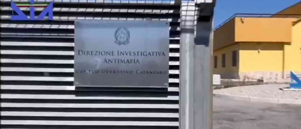 Catanzaro, sequestrati beni per oltre 2 milioni e mezzo di euro a presunti appartenenti alla ’ndrangheta