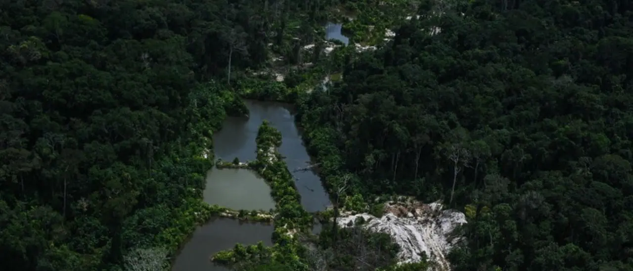 Venezuela, crolla una miniera clandestina: almeno 24 i morti. Si cercano i dispersi