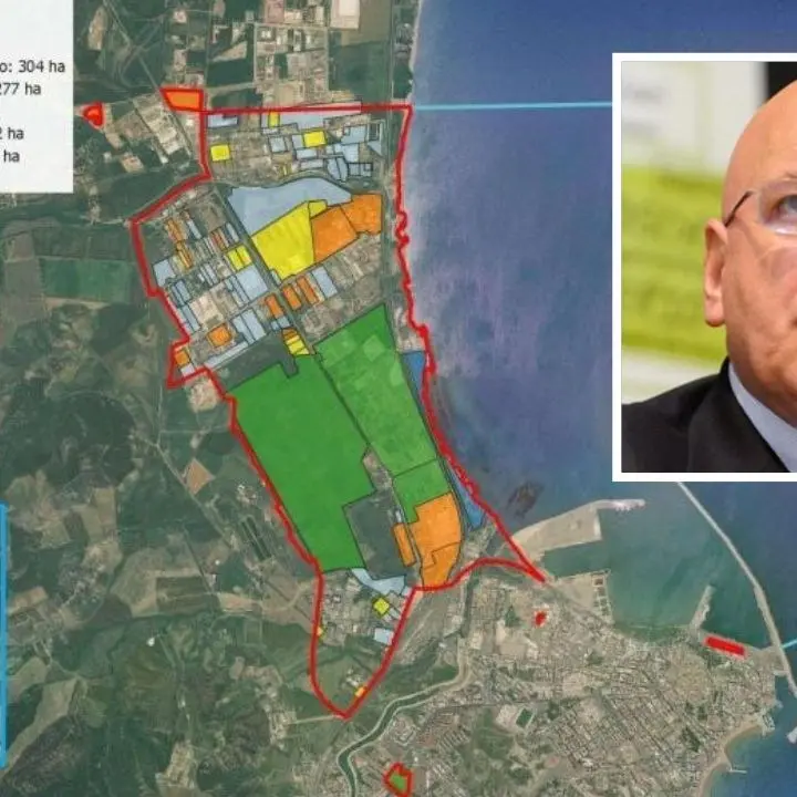 Bonifica Crotone, la rabbia di Oliverio: «Sui ritardi mentono. Era già tutto deciso, i rifiuti devono andare fuori regione»