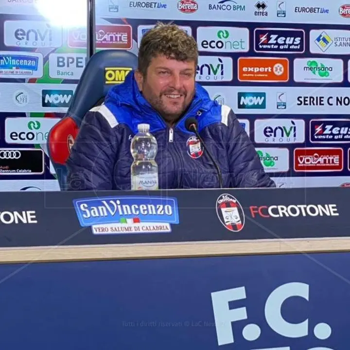 Foggia-Crotone, Baldini verso la sua prima partita in rossoblù: «Calciatori motivati, possiamo raggiungere traguardi importanti»