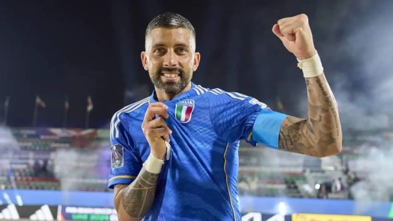 Mondiali di beach soccer, l’Italia batte ai rigori la Bielorussia e va in finale: il calabrese Zurlo segna due gol