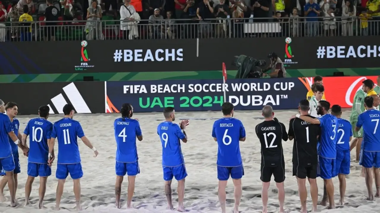 Mondiali di beach soccer, Italia ko in finale contro il Brasile. A Dubai azzurri sconfitti 6-4