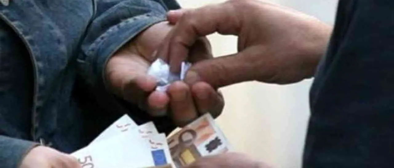 Traffico di droga a Lamezia Terme, chiesti 20 anni per un presunto esponente della cosca Giampà