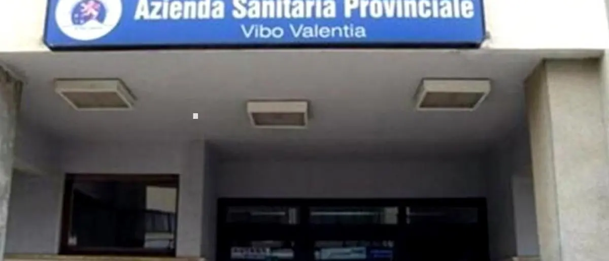 Asp di Vibo condizionata dalla ’ndrangheta, la Commissione d’accesso ha altri tre mesi per indagare