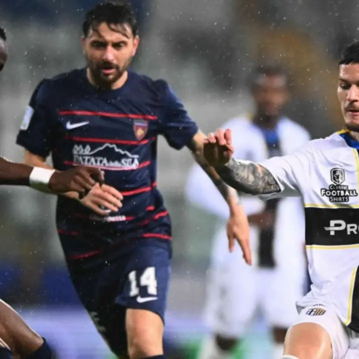 Serie B, un bel Cosenza mette paura alla capolista: in casa del Parma finisce 1-1