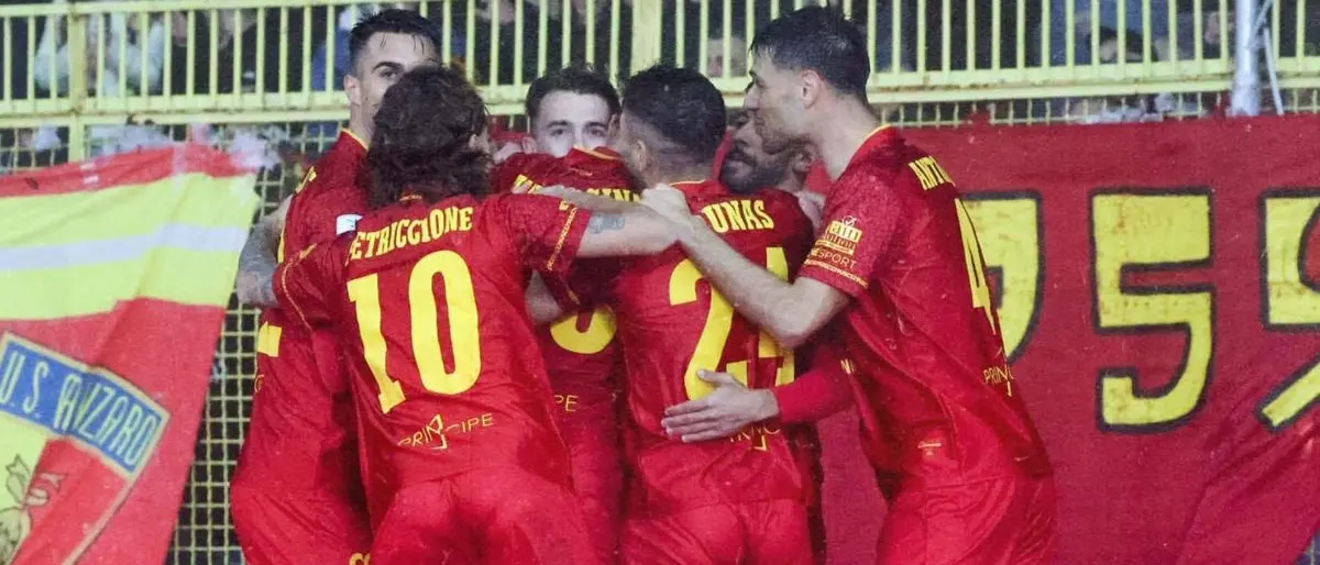 Catanzaro-Bari, Aquile implacabili. Prima Vandeputte su punizione e poi il solito Iemmello per il gol del definitivo 2 a 0