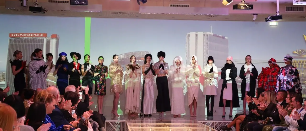 La Calabria alla Milano Fashion Week con lo stile di Claudio Greco: «In ogni mio schizzo c’è un’emozione che mi è stata donata»