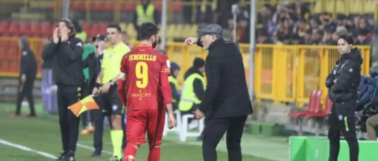 Us Catanzaro, Vivarini comandante e Iemmello primo cavaliere dell’armata giallorossa: dal loro arrivo 2 anni di gioie e successi