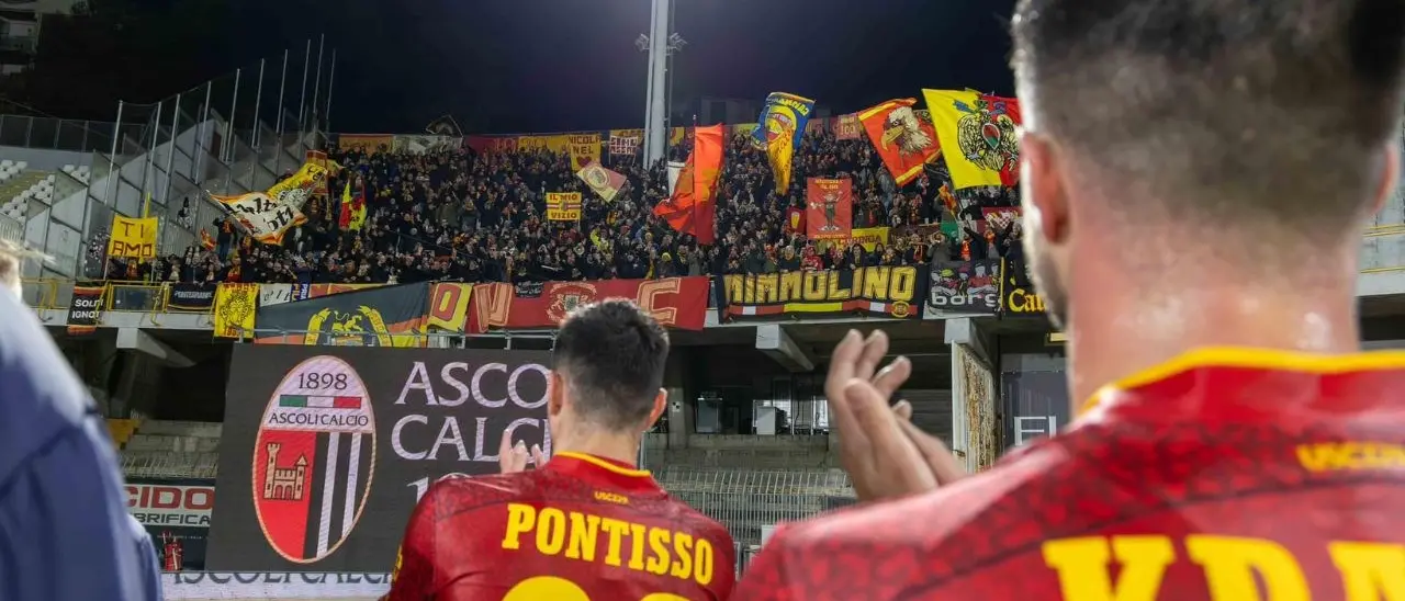 Cosenza-Catanzaro, al via la prevendita per i tifosi giallorossi: tutte le info utili