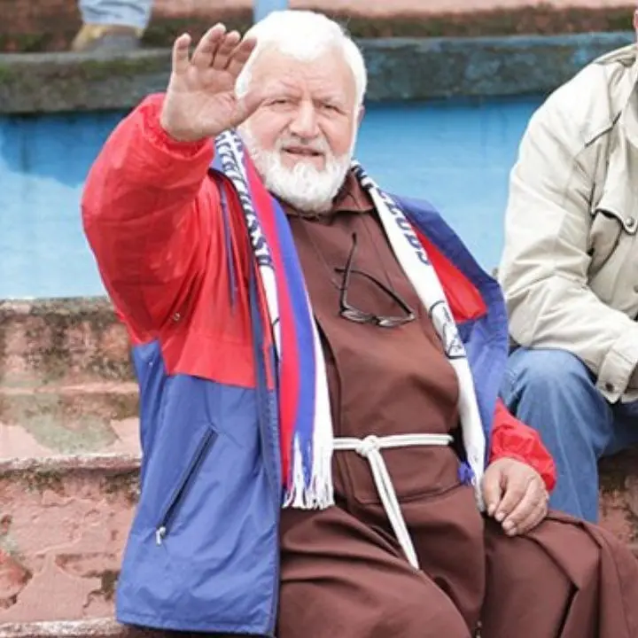 Cosenza-Catanzaro, la carica di Padre Fedele: «Ultras, crediamoci e faremo gol»