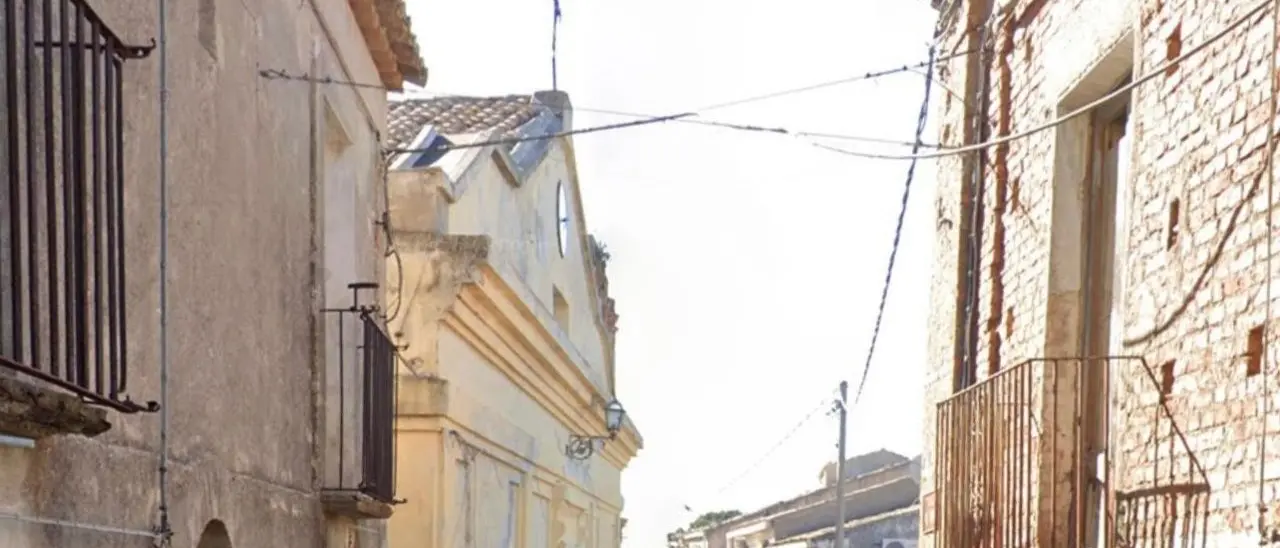 Ladri in azione in chiesa, rubata l’ostia consacrata e un medaglione della Madonna a Bovalino Superiore