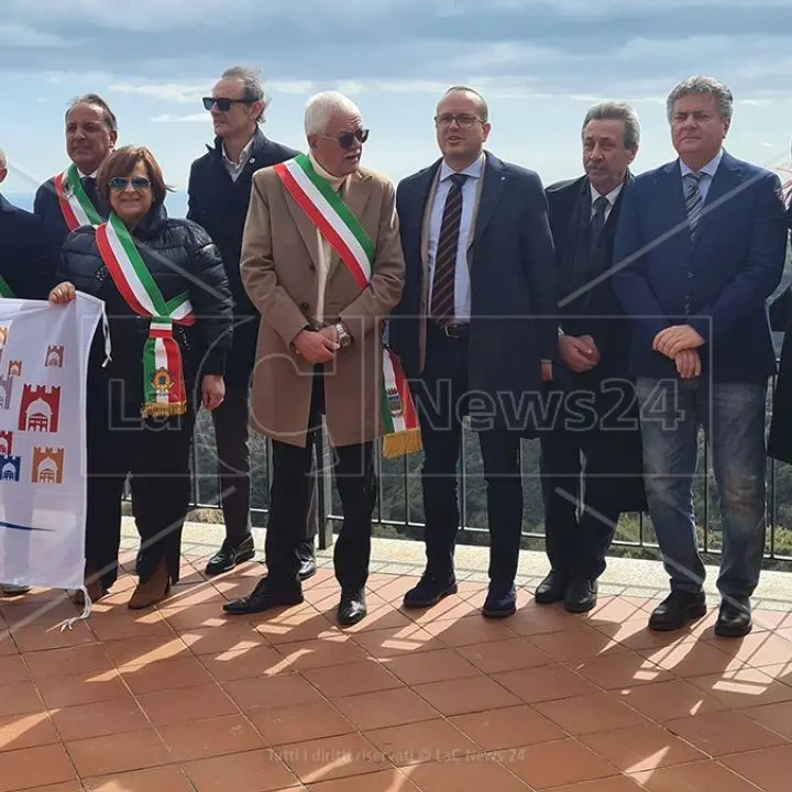 A Badolato una cerimonia organizzata dai Borghi più belli d’Italia: un patrimonio immenso che andrebbe prima capito e poi valorizzato