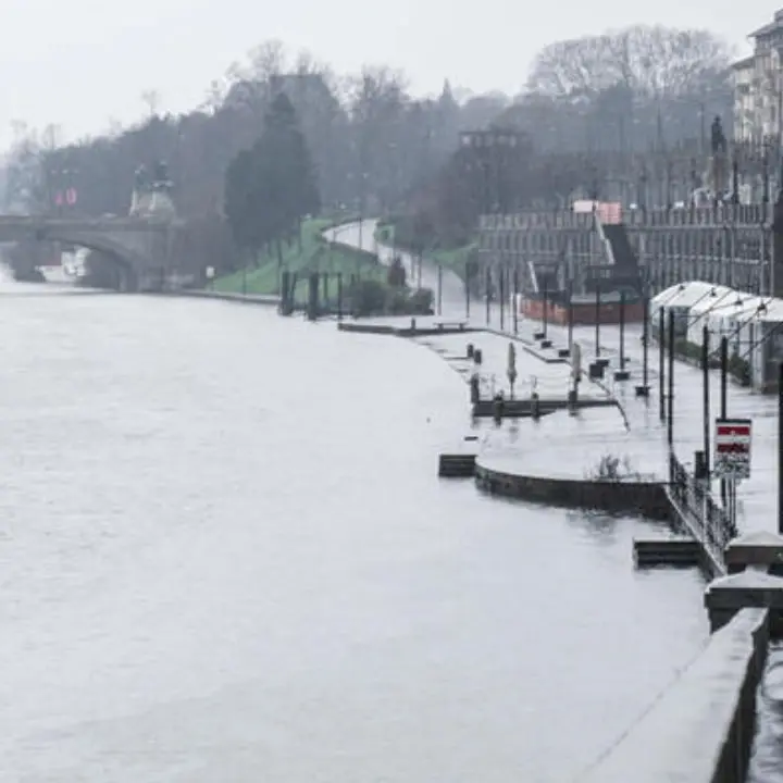 Il maltempo non molla la presa, in Liguria e Piemonte è ancora allerta per frane e valanghe