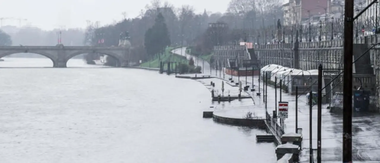 Il maltempo non molla la presa, in Liguria e Piemonte è ancora allerta per frane e valanghe