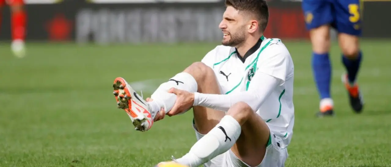 Grave infortunio per il calabrese Berardi: esce tra le lacrime, addio all’Europeo