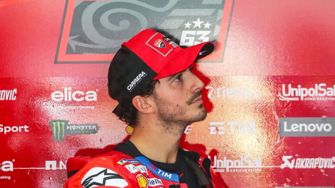 Motogp, al via la nuova stagione dal Qatar: Pecco Bagnaia rinnova con la Ducati