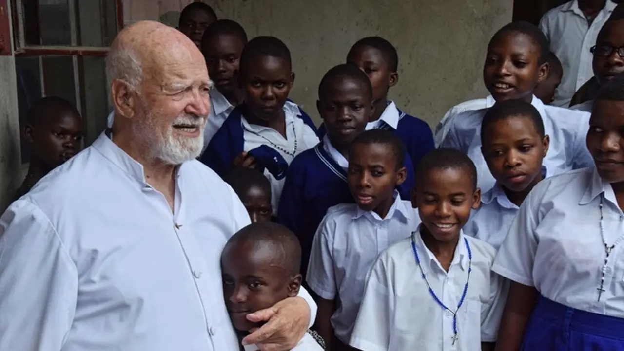 È morto padre Paolino Tomaino, il missionario calabrese viveva da oltre 50 anni in Africa