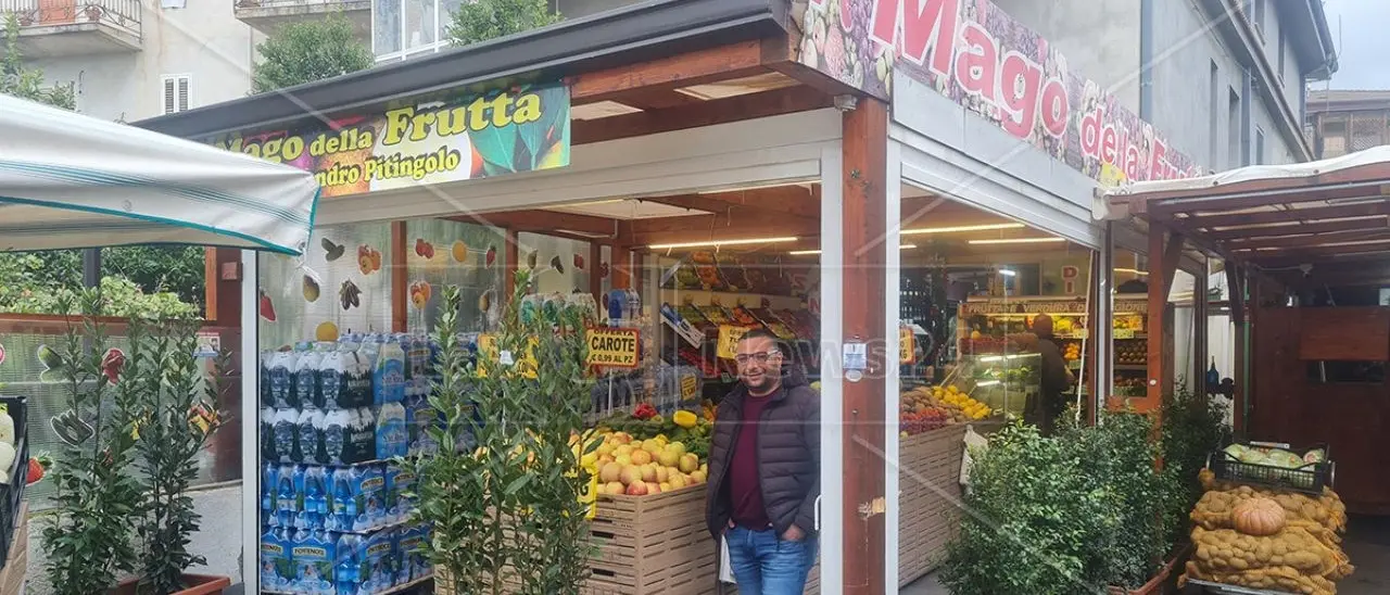 Difendere l’economia locale è un dovere sociale e civico: l’esperienza positiva del Mago della Frutta a Montepaone Lido