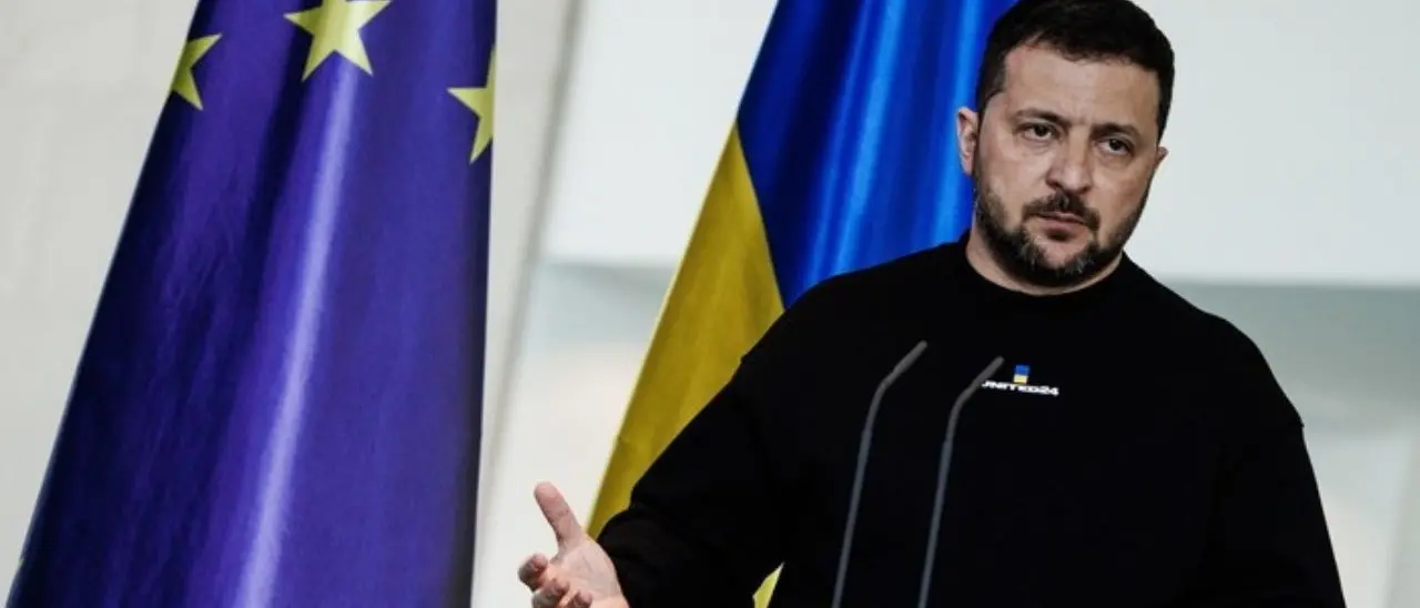 Esplosione a Odessa poco prima di un incontro tra Zelensky e il premier greco Mitsotakis