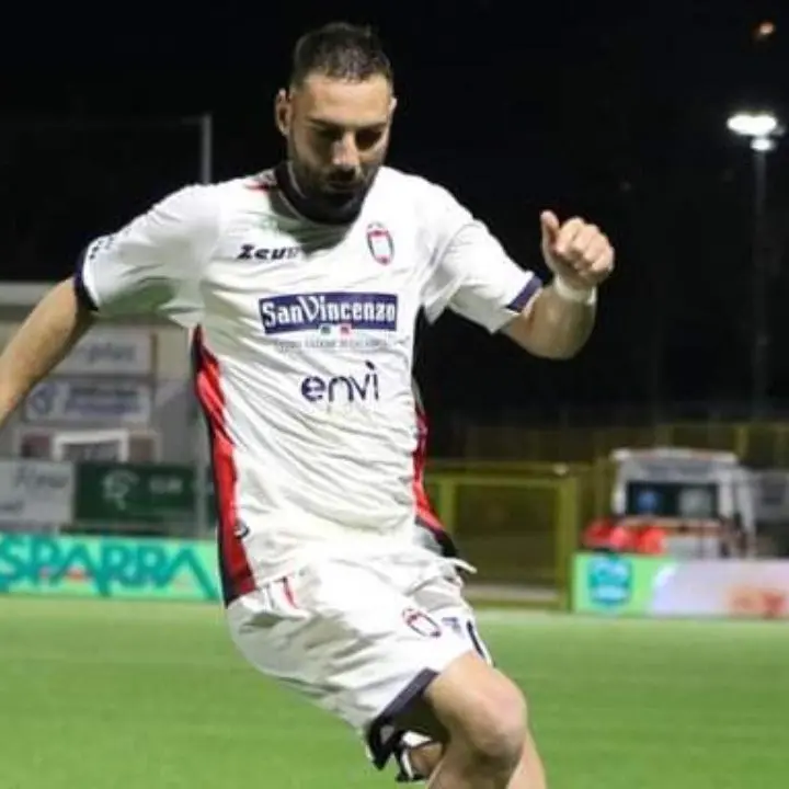 Messina-Crotone, basta il gol di Comi per riportare gli Squali alla vittoria: finale 0-1