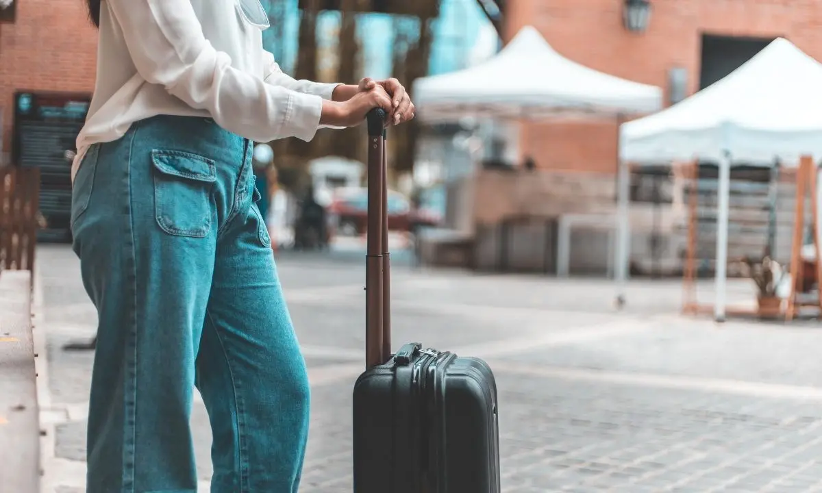 L’emigrazione è femmina: ogni anno il Sud perde 37mila donne, se ne vanno soprattutto quelle laureate