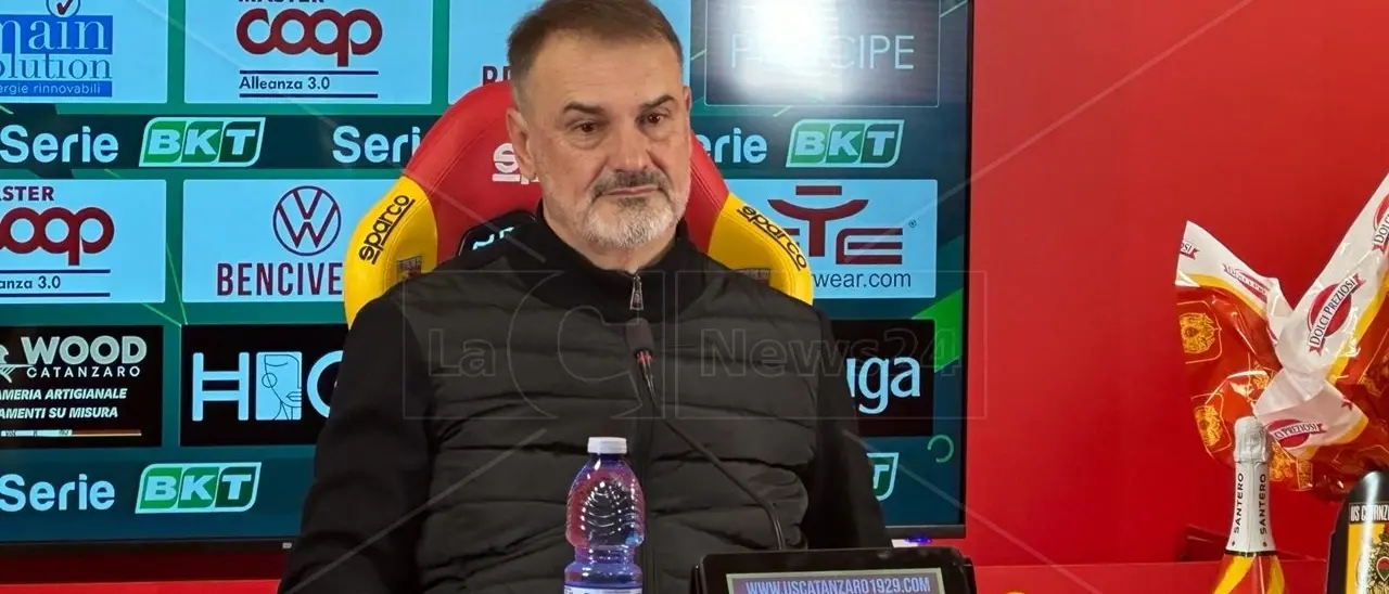 Catanzaro-Reggiana 0-1, Vivarini: «Se guardiamo la nostra prestazione dovevamo stravincere»