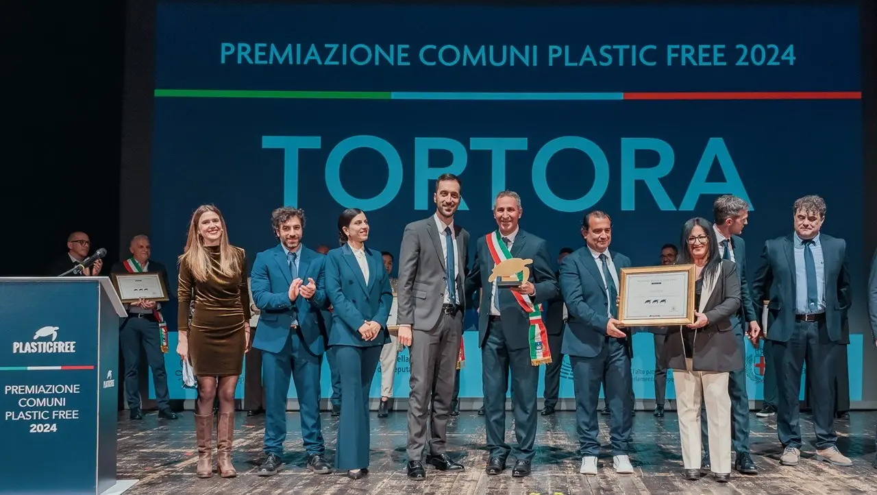 Plastic free premia 9 comuni calabresi, Tortora tra i 7 in Italia a ottenere le “tre tartarughe”