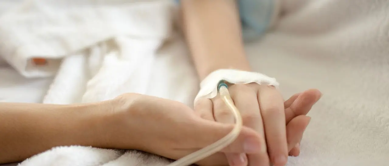 Lamezia, la madre ricoverata in ospedale per tre giorni ma può vederla «solo per l’ultimo bacio»