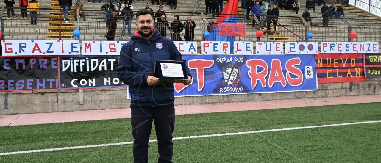 Rossanese, 200 panchine in rossoblù per mister Aloisi: «Orgoglioso di questo traguardo»