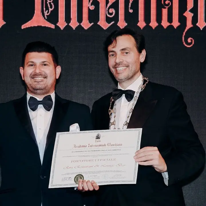 Il Riva Restaurant & Lounge Bar di Falerna onorato con la nomina di nuovo Fornitore della Nobile Accademia Mauriziana