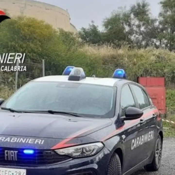 Reggio Calabria, smaltimento illecito di rifiuti speciali: due denunce