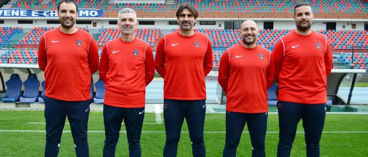 Cosenza, oggi la conferenza stampa di William Viali: ecco lo staff del nuovo allenatore rossoblù