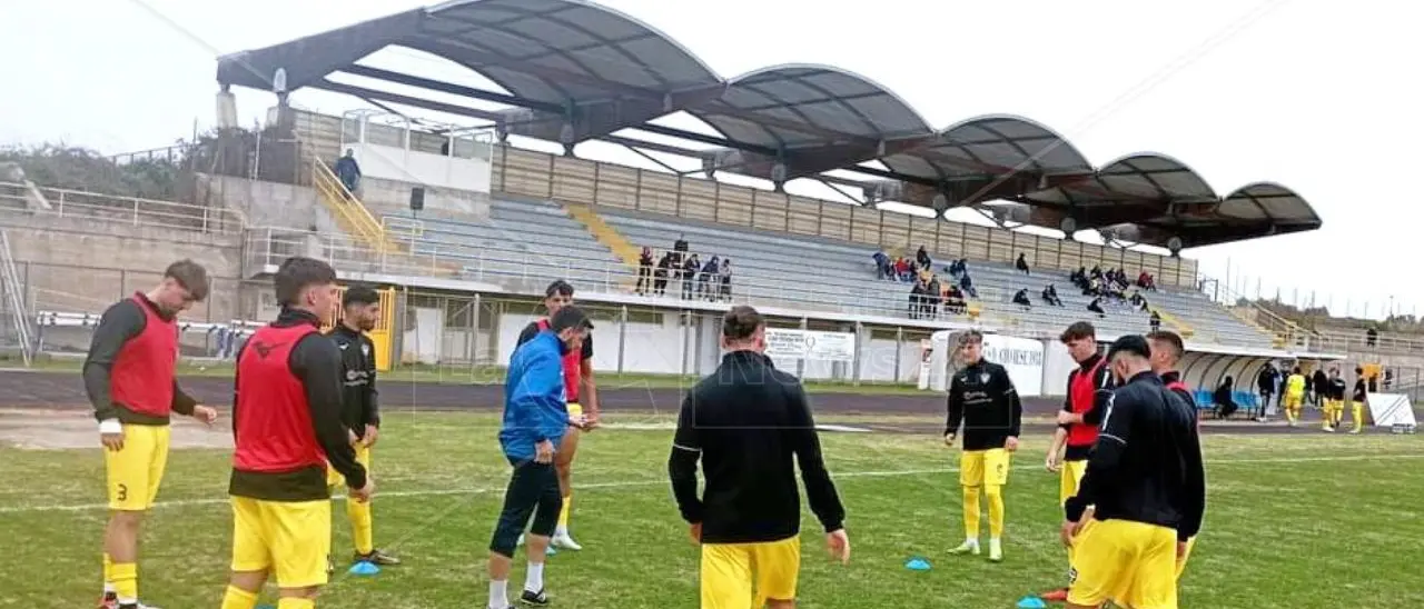 La Gioiese prepara la trasferta di Siracusa, il dg Sergi: «Il pareggio non serve a nulla, dobbiamo vincere»