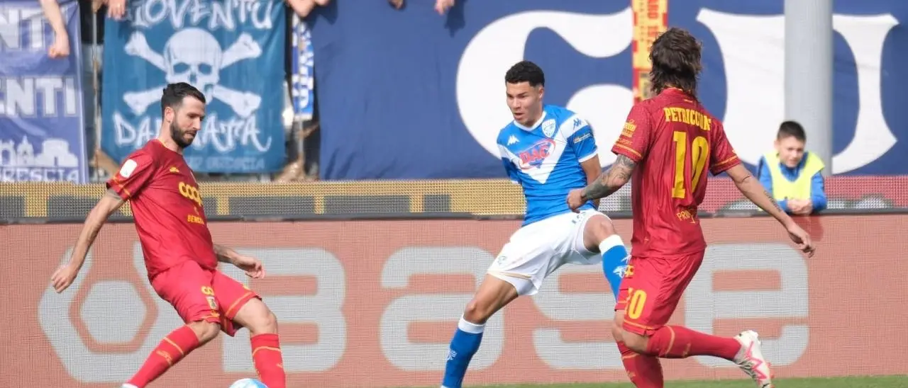 Brescia-Catanzaro, un match scoppiettante termina in pareggio: finale 1-1
